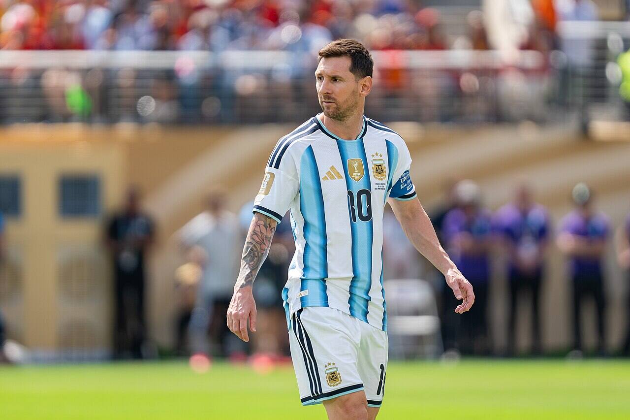 Messi to Play His Final Game Tuesday at River Plate's Monumental Stadium